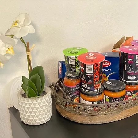 1,5 In S-bahn Naehe, 35 Qm, Max 4 Pers, Zentral, Private Terasse, Internet 250 Mbit *