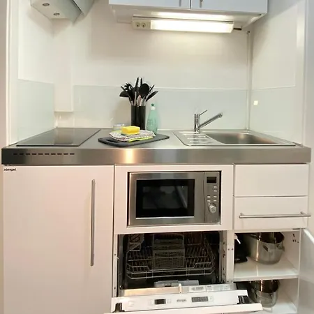 1,5 In S-bahn Naehe, 35 Qm, Max 4 Pers, Zentral, Private Terasse, Internet 250 Mbit * Gärtringen